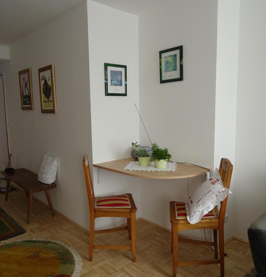 Homely Apartment In The Center With Garden View Гмунден Экстерьер фото