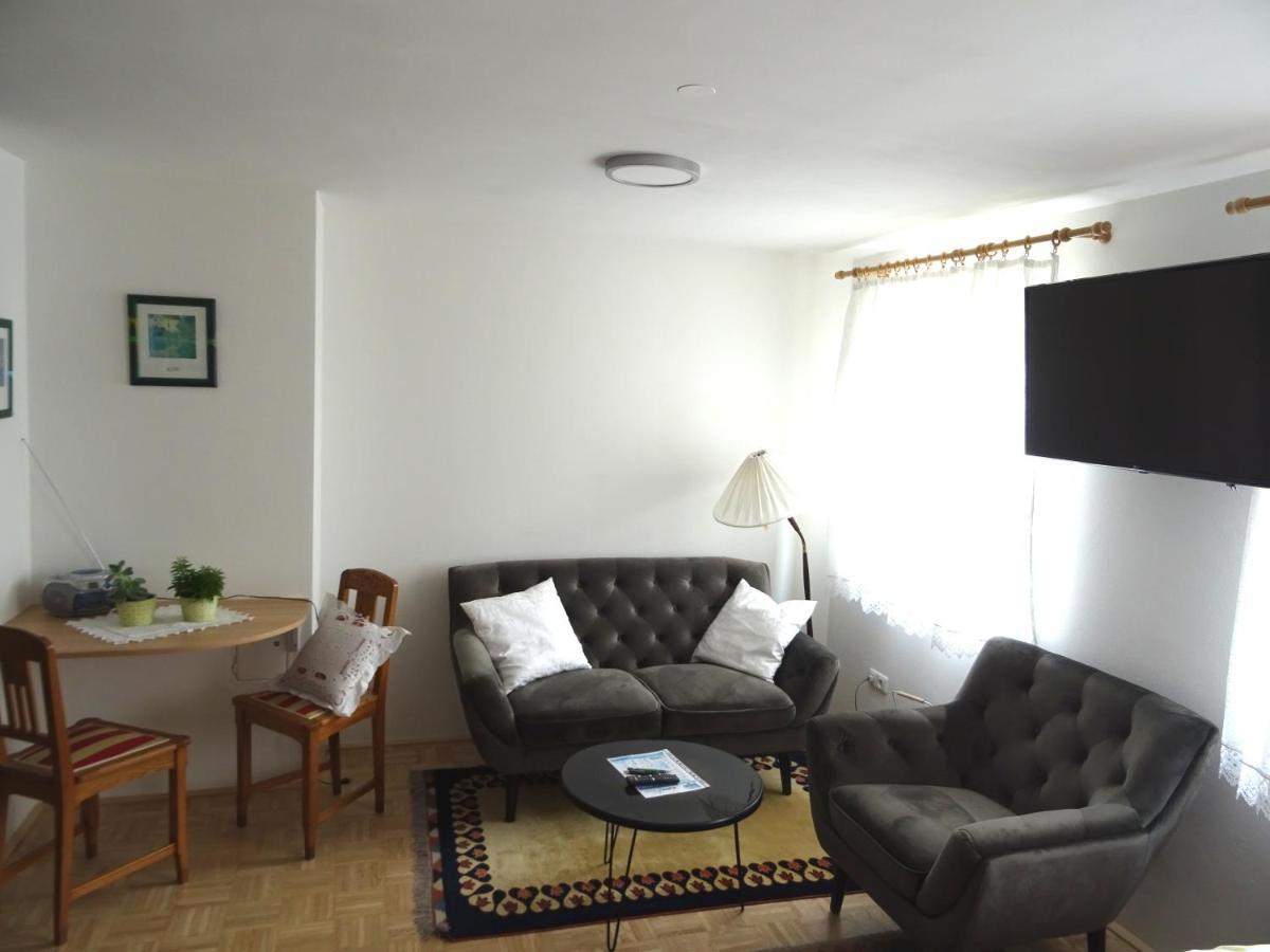 Homely Apartment In The Center With Garden View Гмунден Экстерьер фото