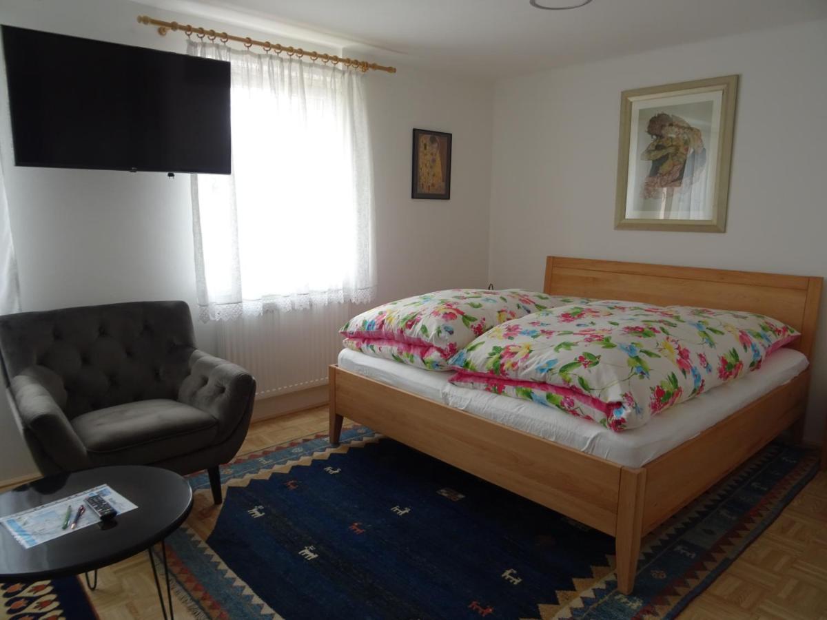 Homely Apartment In The Center With Garden View Гмунден Экстерьер фото